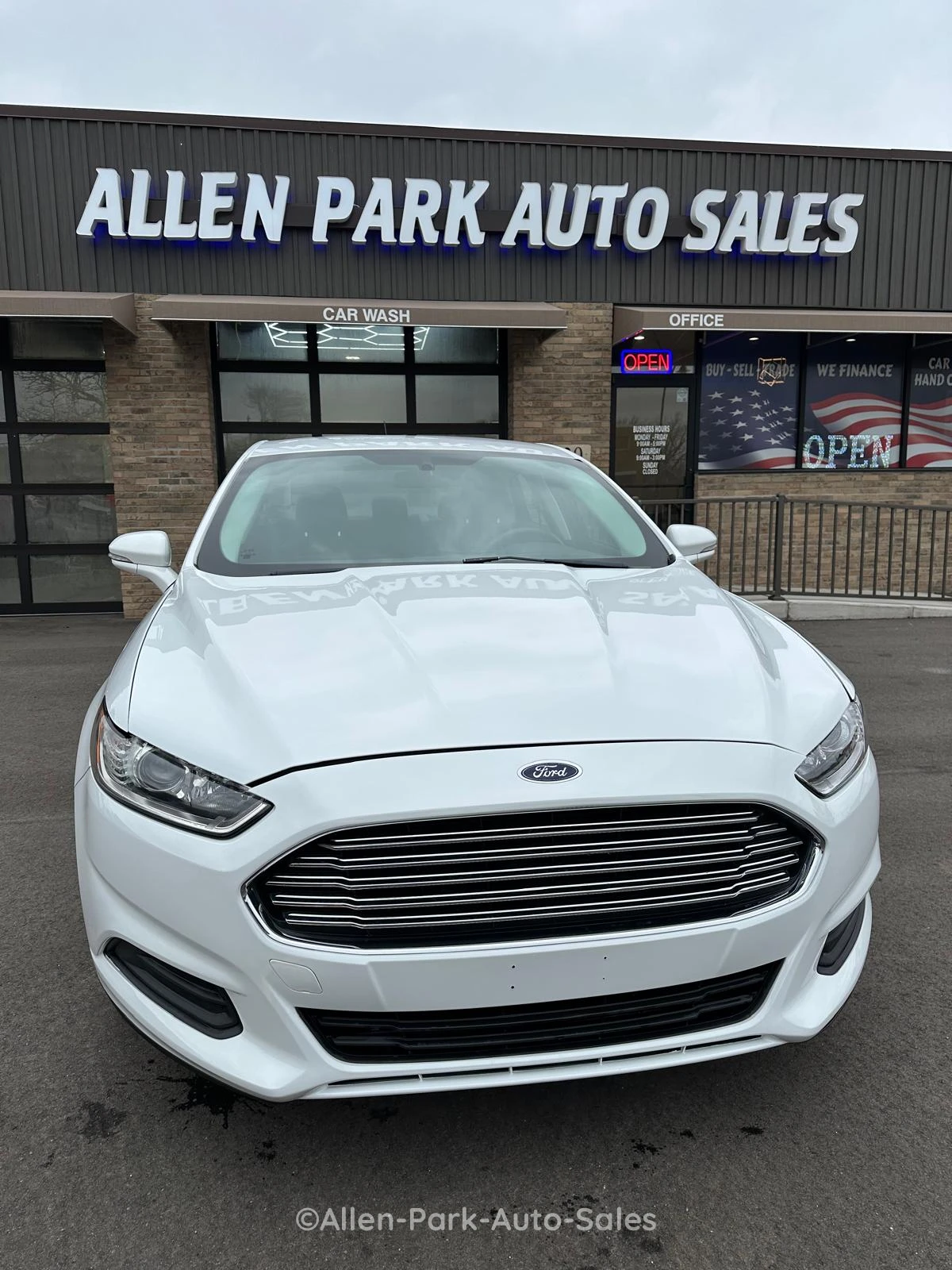 2016 Ford Fusion SE Sedan 4D